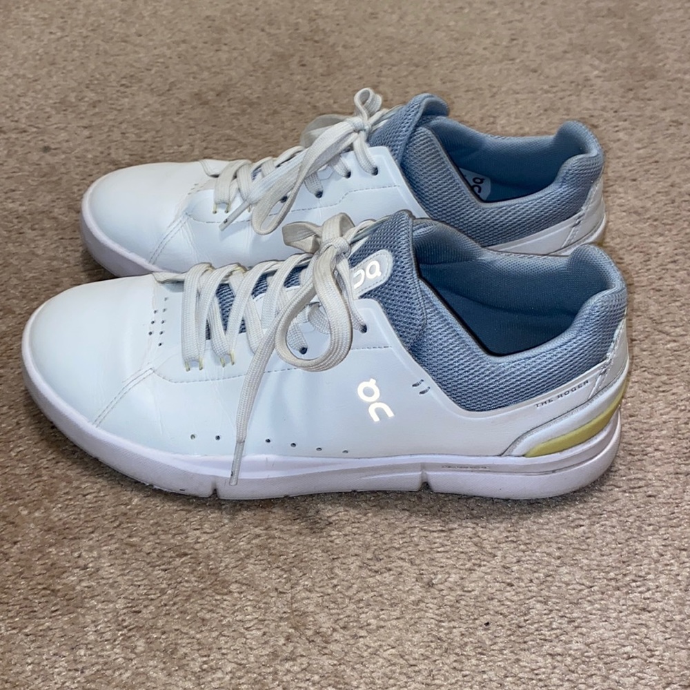 On cloud Roger Advantage sneakers